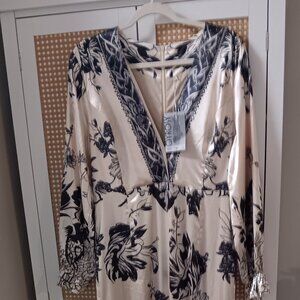 Oyrosy beige and black dress size large
